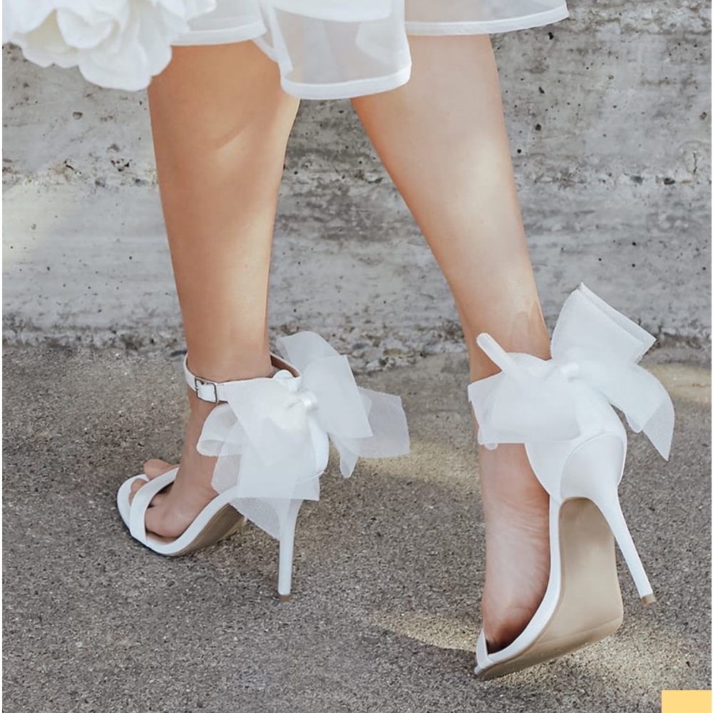 Lulu’s Ayanna Bow Heels